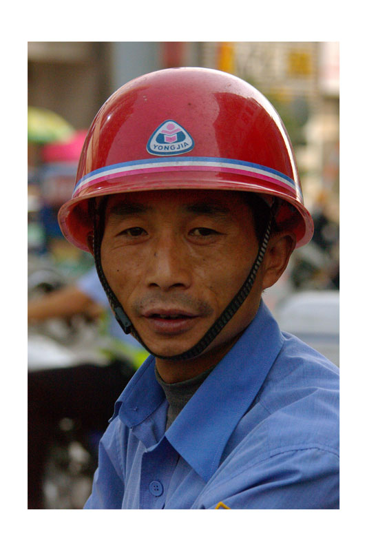 KUP_2006_China_030 Zeng Qin, Man on motorbike delivering water Dongfang, 2006